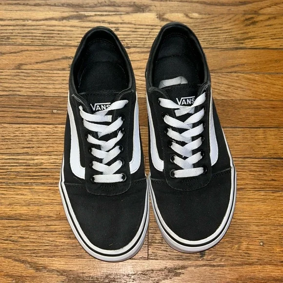 Size 6 Vans - Picture 1 of 3